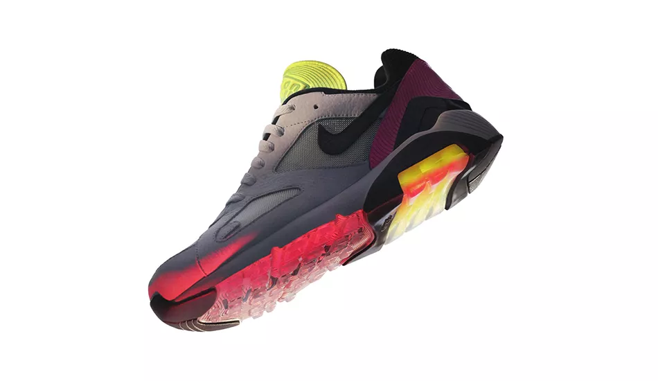 Illustration pour Nike sort une nouvelle paire dédiée à la culture club de Berlin