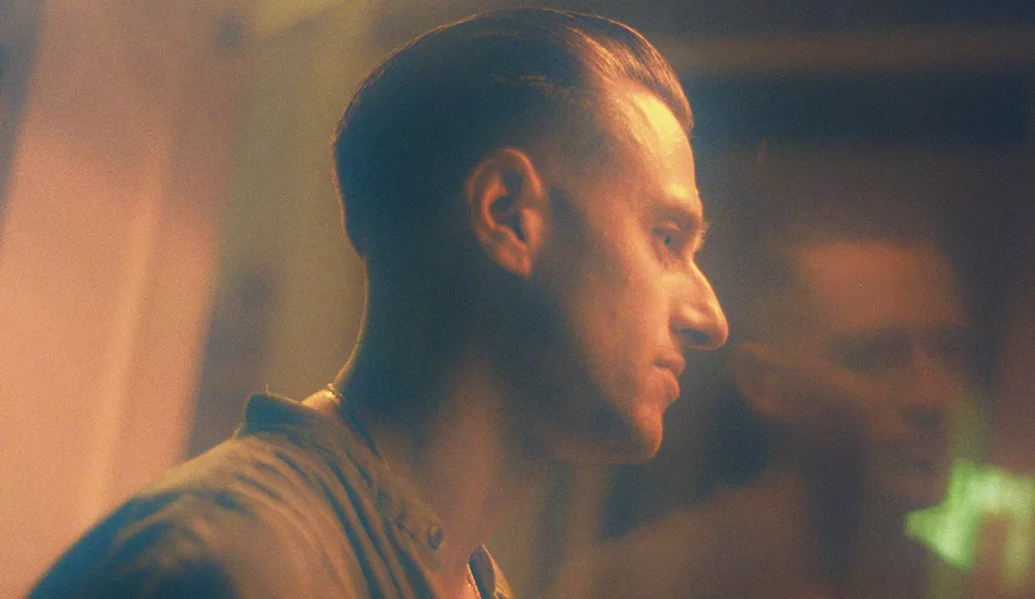 Illustration pour Exclu&nbsp;: Jennifer Cardini signe un remix 80&rsquo;s de « Surrender » de Curses