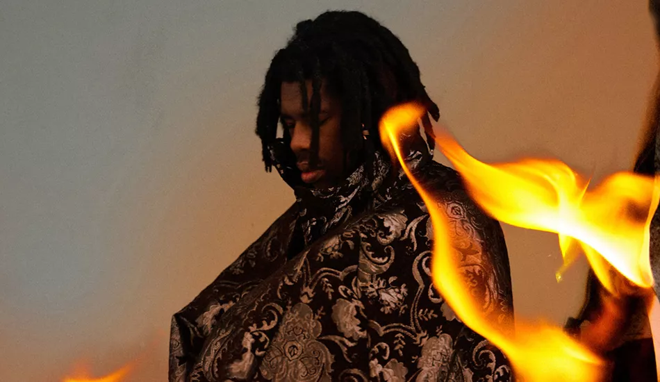 Illustration pour Flying Lotus dévoile un nouveau morceau en hommage à Ras G