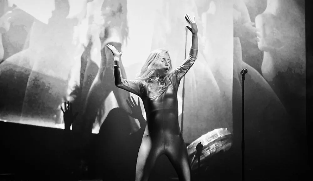 Illustration pour Récit d&rsquo;un samedi soir agité aux Femmes S&rsquo;en Mêlent