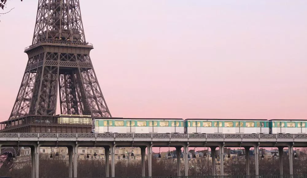 Illustration pour Six lignes du métro parisien ouvertes pendant 24h un samedi par mois