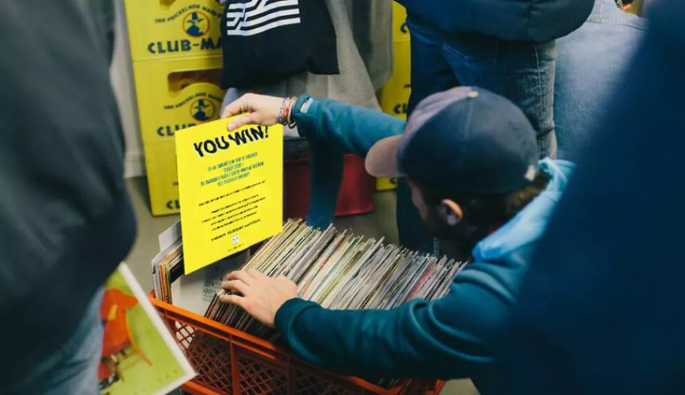 Illustration pour Tsugi Daily&nbsp;: The Peacock Society organise une chasse au vinyle samedi 13 avril