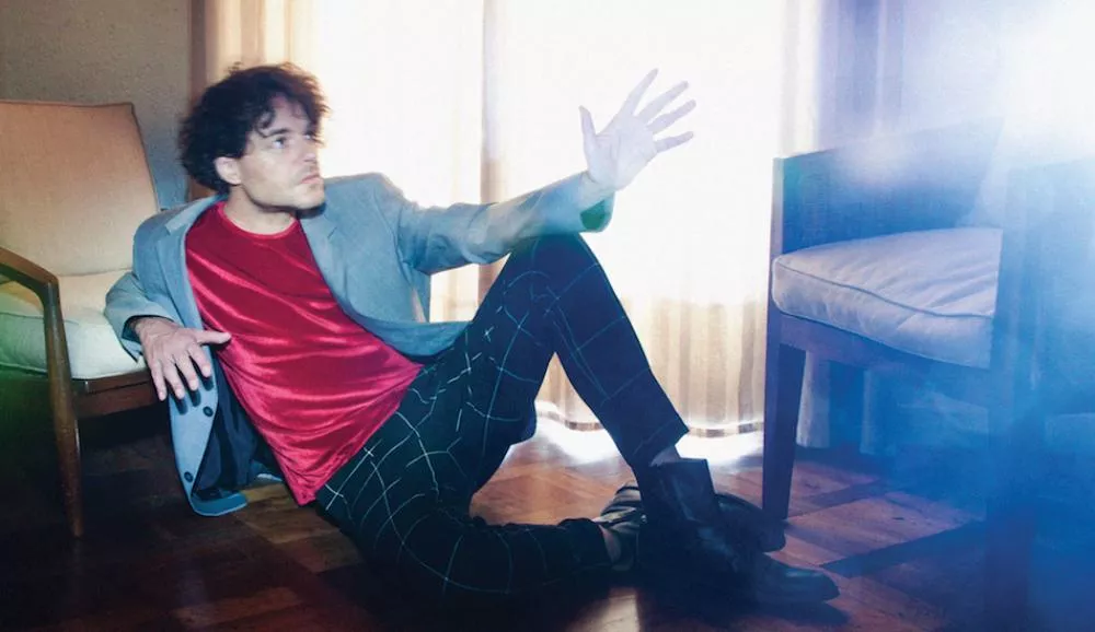 Illustration pour En écoute&nbsp;: le nouvel OVNI musical de Matias Aguayo, l&rsquo;album « Support Alien Invasion »