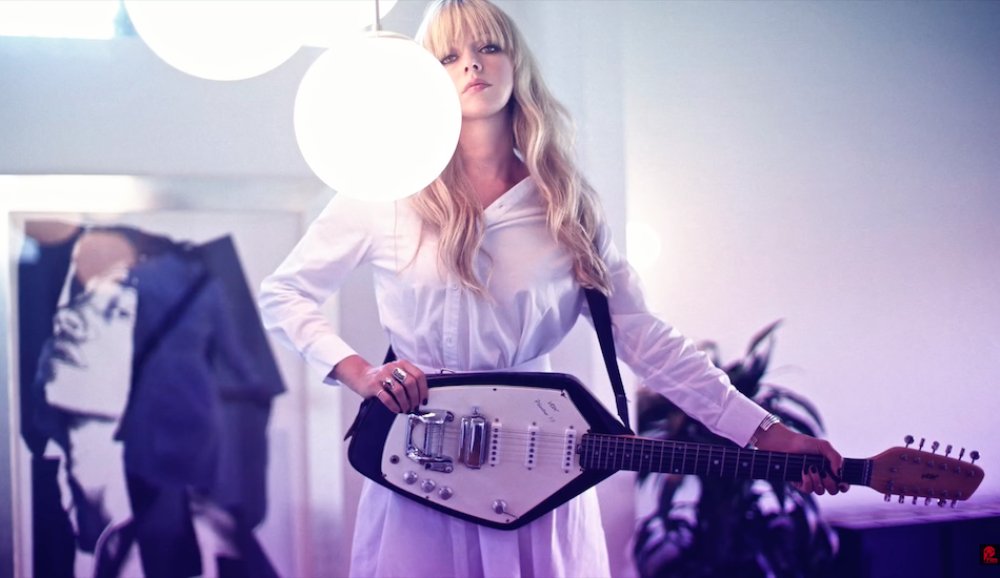 Illustration pour Tsugi Daily&nbsp;: The Chromatics reprends Hole pour Netflix, Tyler The Creator célèbre la démission de Theresa May&#8230;