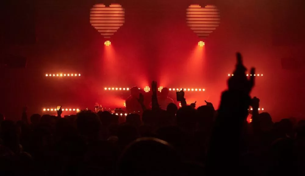 Illustration pour DJ-set dessiné, techno et gros palots&nbsp;: c&rsquo;était le Big Love à Rennes