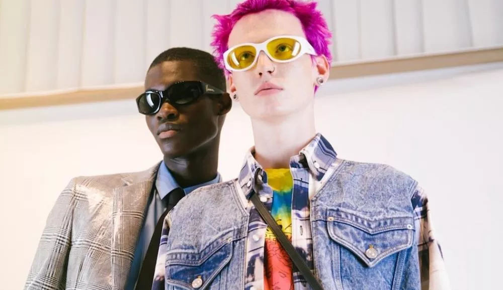 Illustration pour Tsugi Daily&nbsp;: Versace rend hommage à Keith Flint, chanteur défunt de The Prodigy