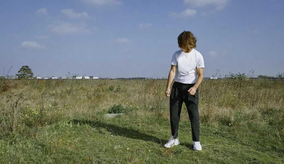 Illustration pour « Land »&nbsp;: Samba De La Muerte revient avec un nouveau morceau élégant et hors du temps