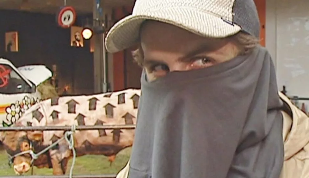 Illustration pour L&rsquo;interview de Banksy qui aurait pu confirmer son identité