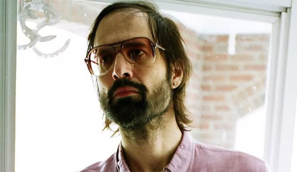 Illustration pour Tsugi Daily&nbsp;: Les nouveaux titres de DRAM et Bjarki, la disparition de David Berman&#8230;