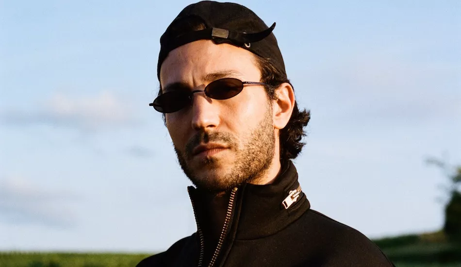 Illustration pour Une release party dans un parking du 18ème pour la sortie de la nouvelle mixtape de Brodinski