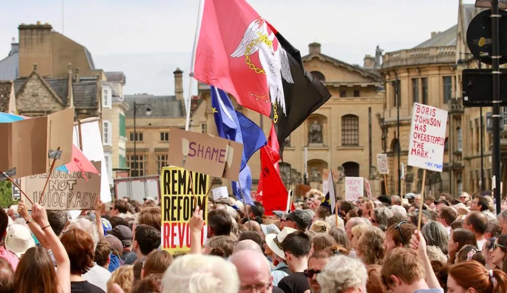 Illustration pour R3 Soundsystem organise une rave géante à Londres pour protester contre le Brexit