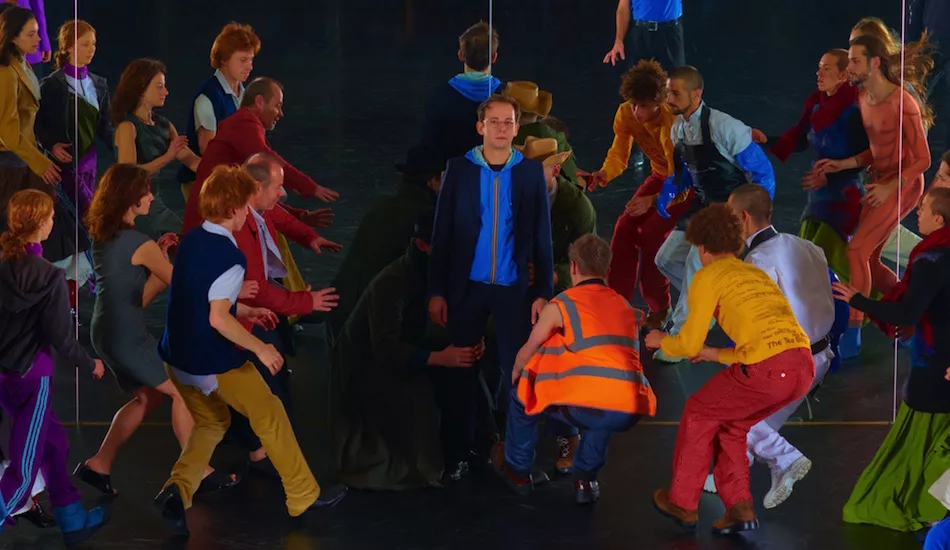 Illustration pour Tsugi Daily&nbsp;: Rone annonce un spectacle inédit du 5 au 14 mars au Théâtre du Châtelet, et un nouvel album