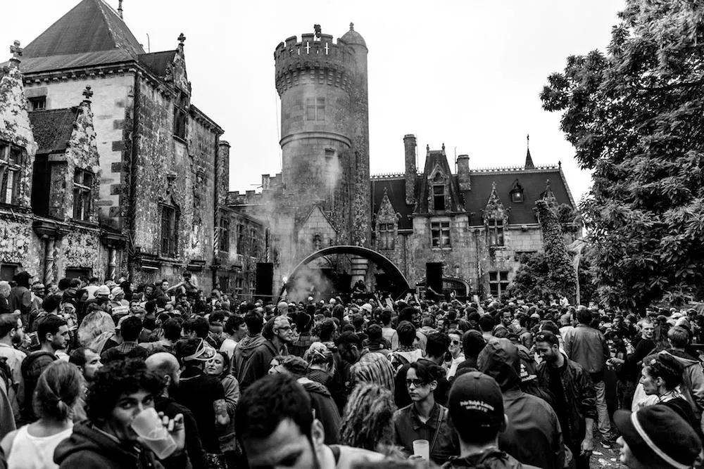 Illustration pour LaNuitUtopie_yvesdeorestis_12