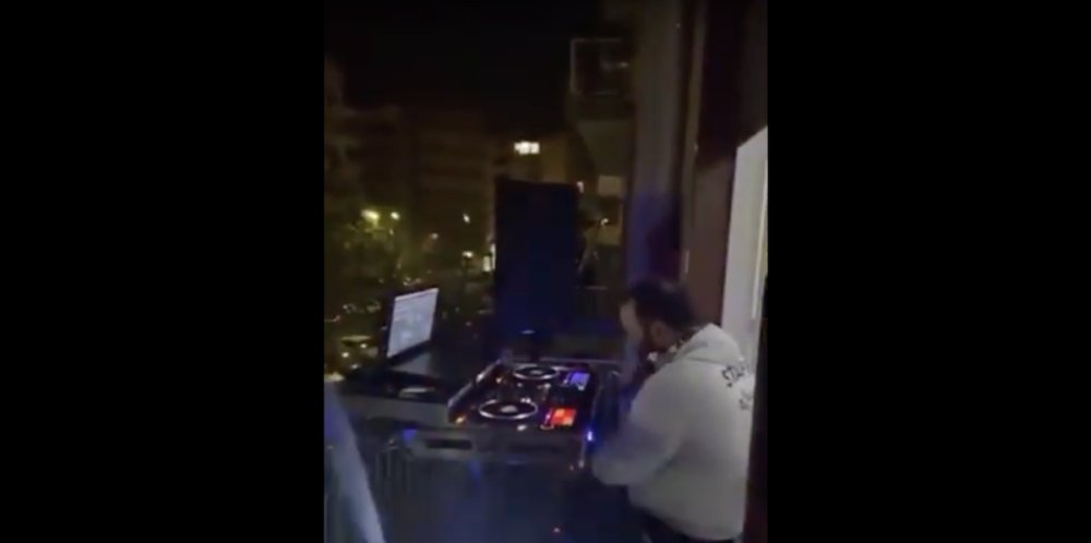 Illustration pour En Italie et en Espagne, des DJs aux balcons pour tuer l’ennui du confinement