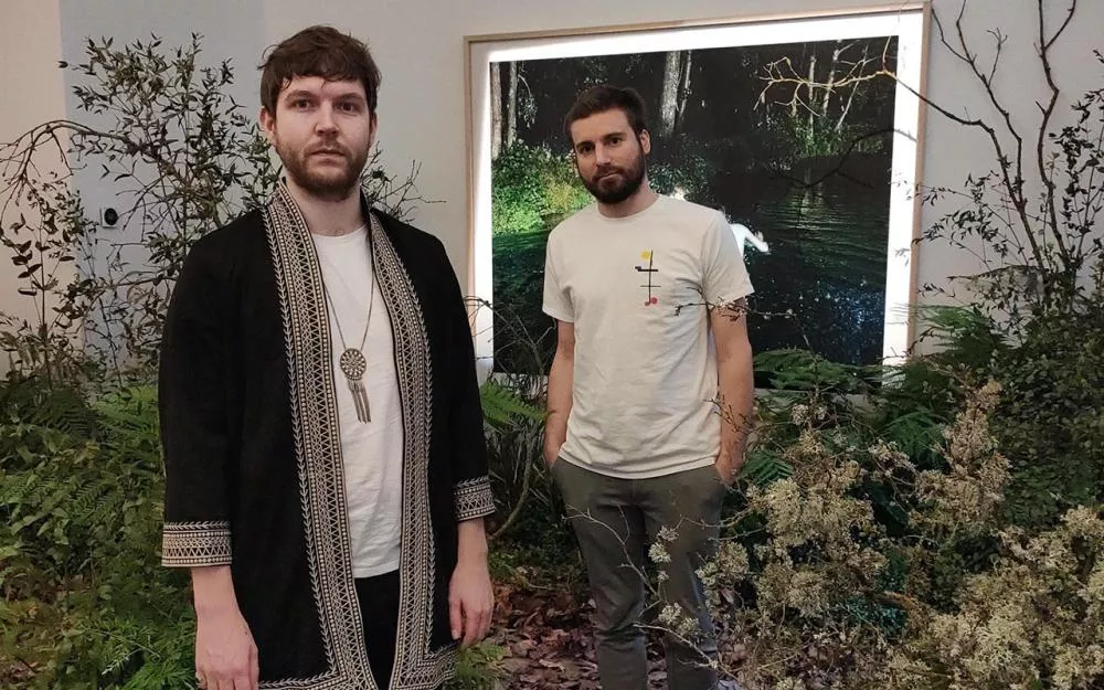 Illustration pour Pouvoir Magique (Mawimbi) crée une bande-son hypnotique pour une nouvelle expo