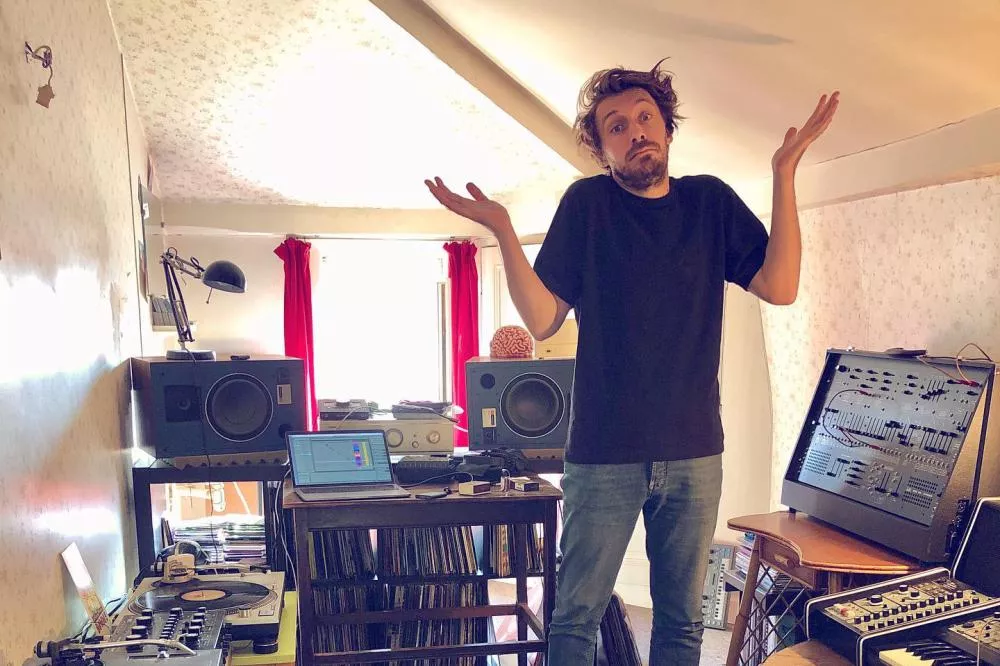 Illustration pour Confiné.e.s avec&#8230; Yuksek