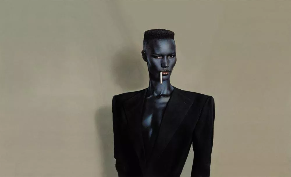 Illustration pour Grace Jones&nbsp;: pop star insoumise