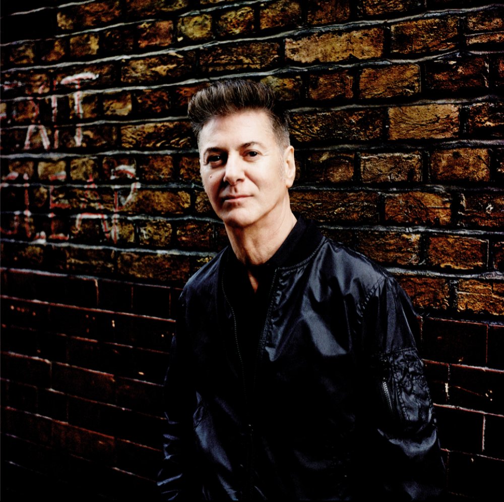 Illustration pour 10 albums fétiches d&rsquo;Etienne Daho&#8230; racontés par Etienne Daho