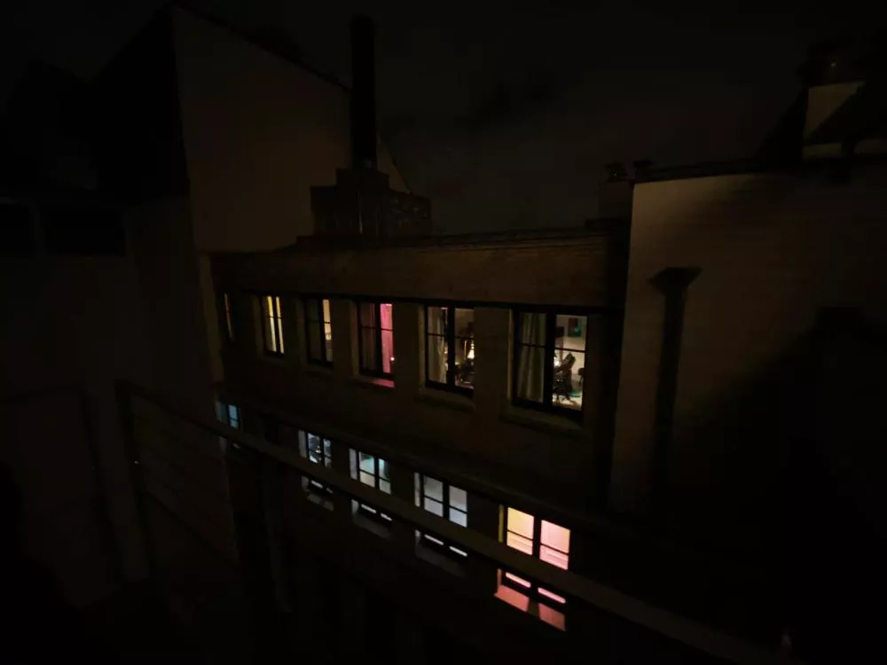 Illustration pour Caché dans l&rsquo;hôtel Costes, un studio secret perpétue l&rsquo;héritage des célèbres compilations