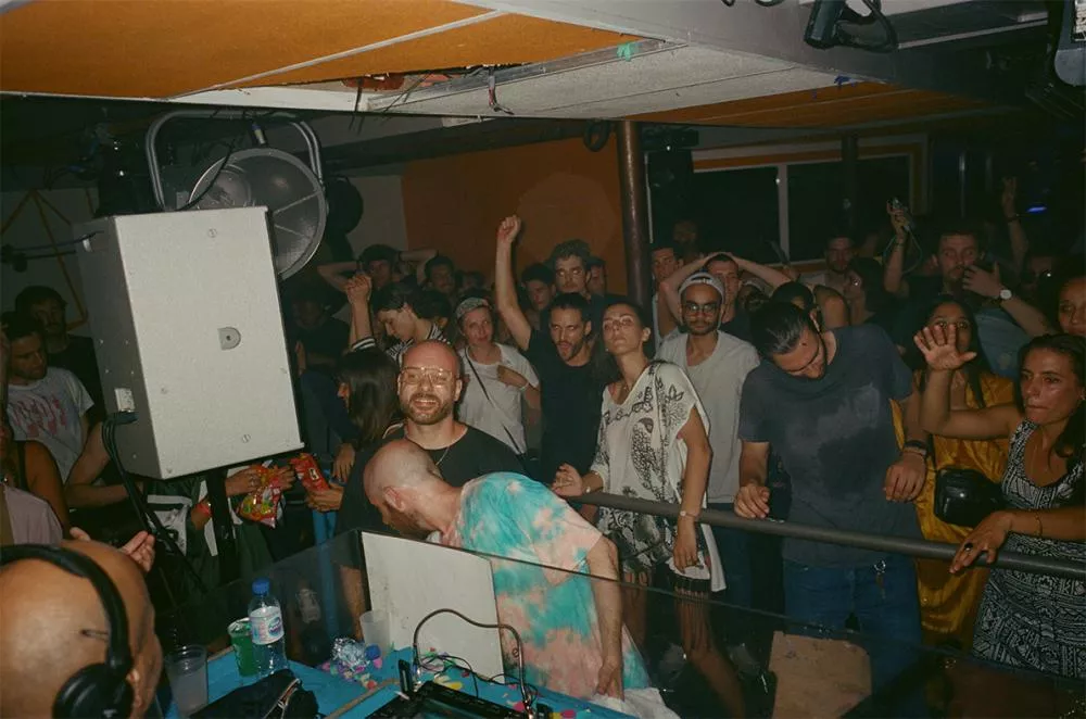 Illustration pour larmes de brice