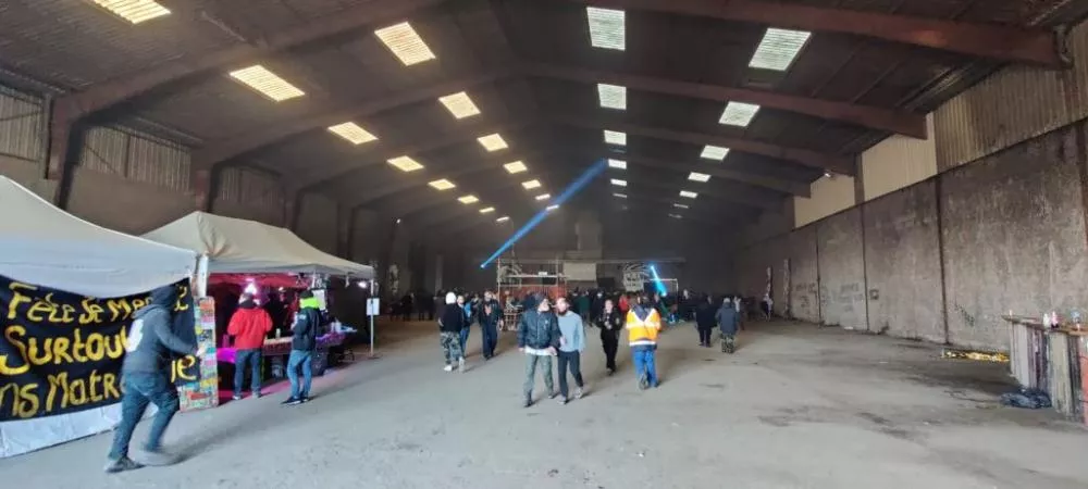 Illustration pour lieuron free-party