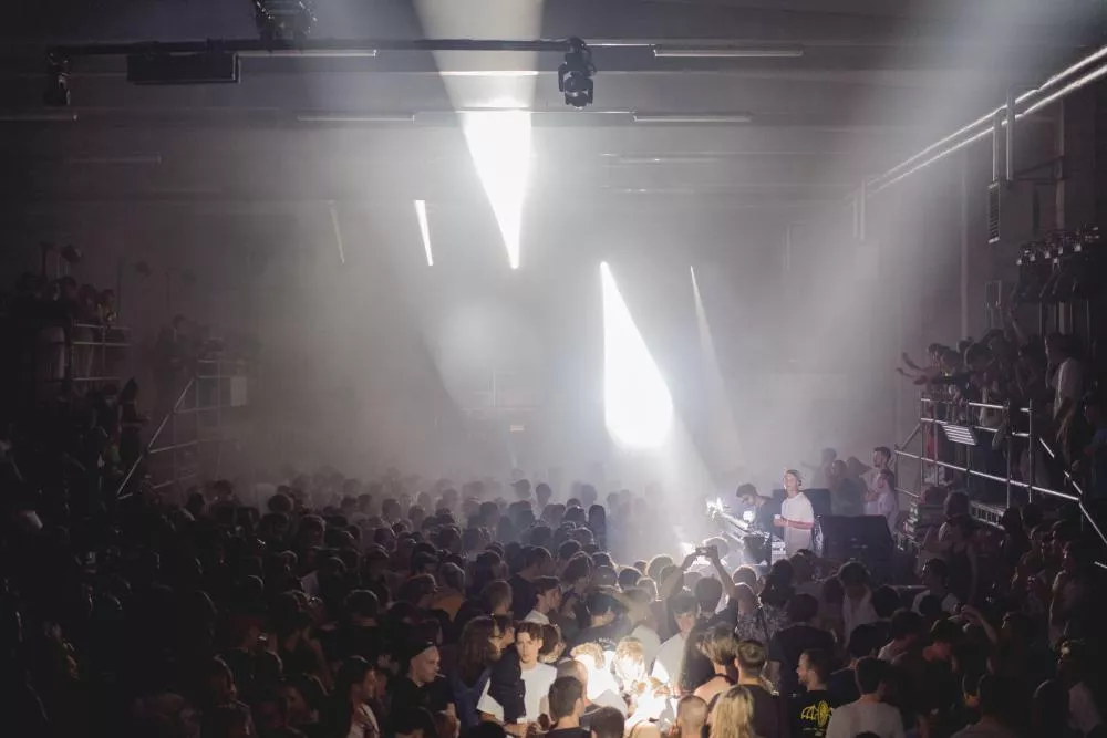 Illustration pour Kopie van !HORST_VRIJDAG_MAXIM_LQ-42