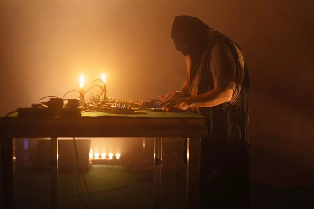 Illustration pour Mai Mai Mai arma x &#8211; Camille Blake