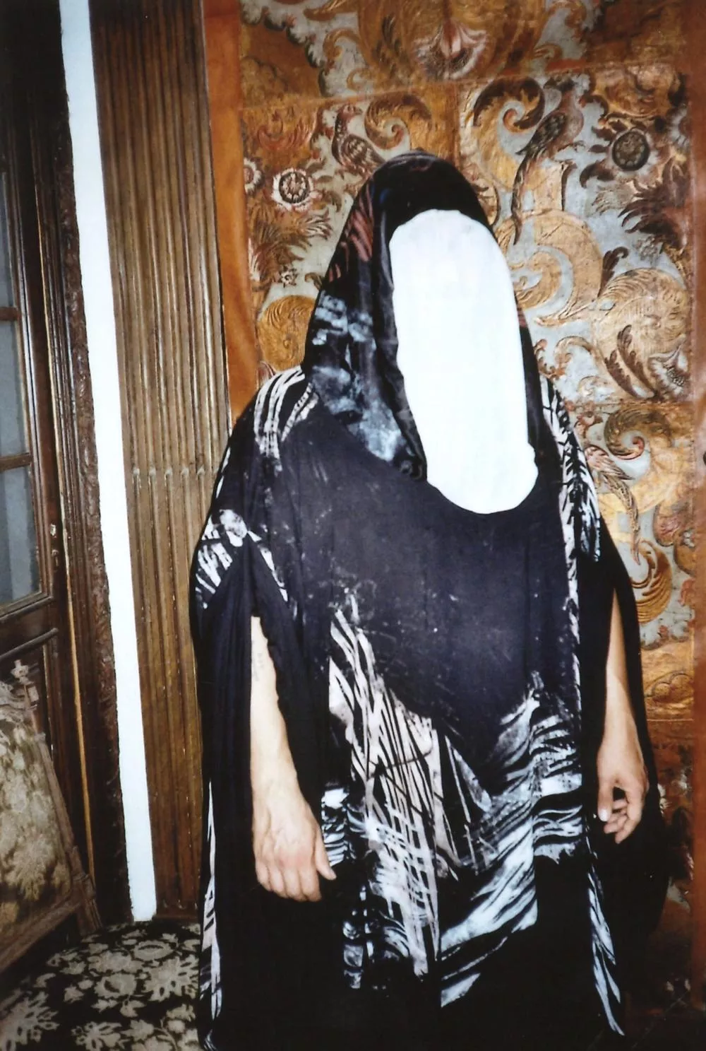 Illustration pour Mai Mai Mai by Camilla Rocca