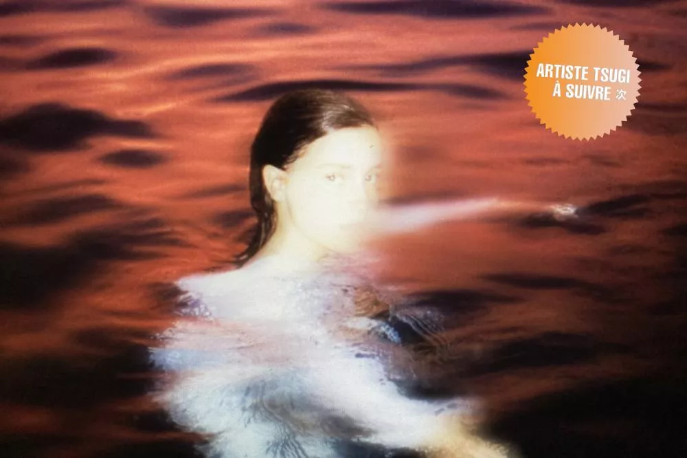 Illustration pour ✅ Artiste Tsugi à suivre&nbsp;: Malibu, le son des vagues sur la plage le matin dans le brouillard