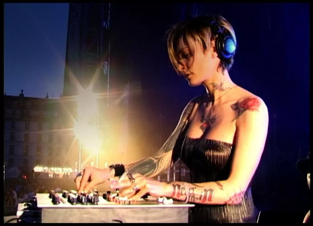 Illustration pour LE PROJET SEXTOY.docu 3