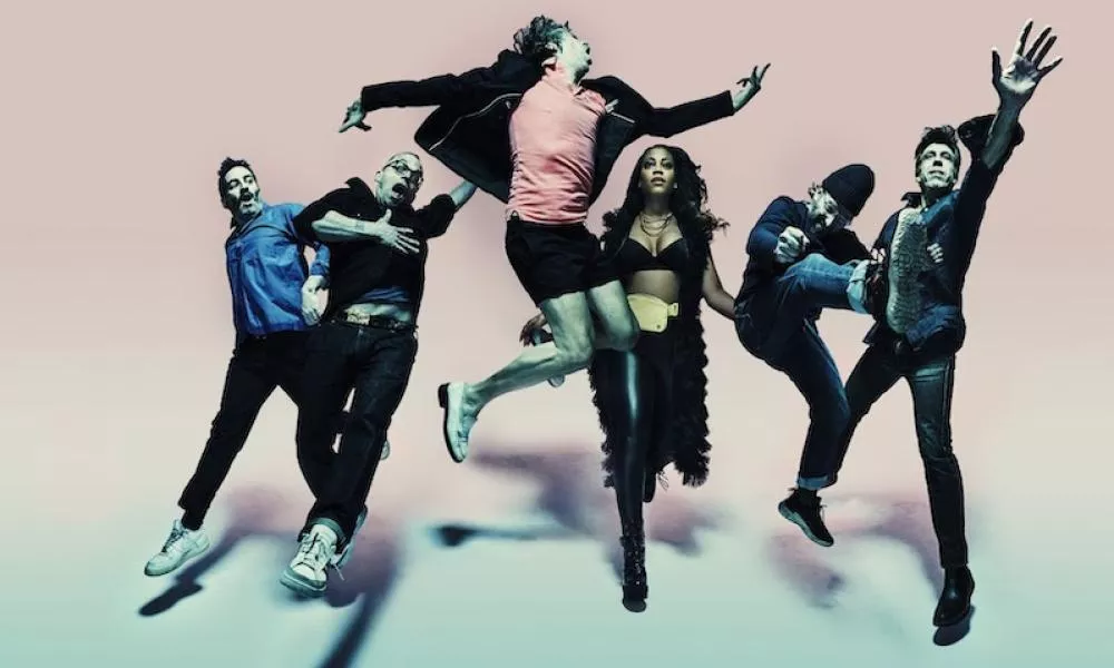 Illustration pour !!! (Chk Chk Chk) revient faire monter la température