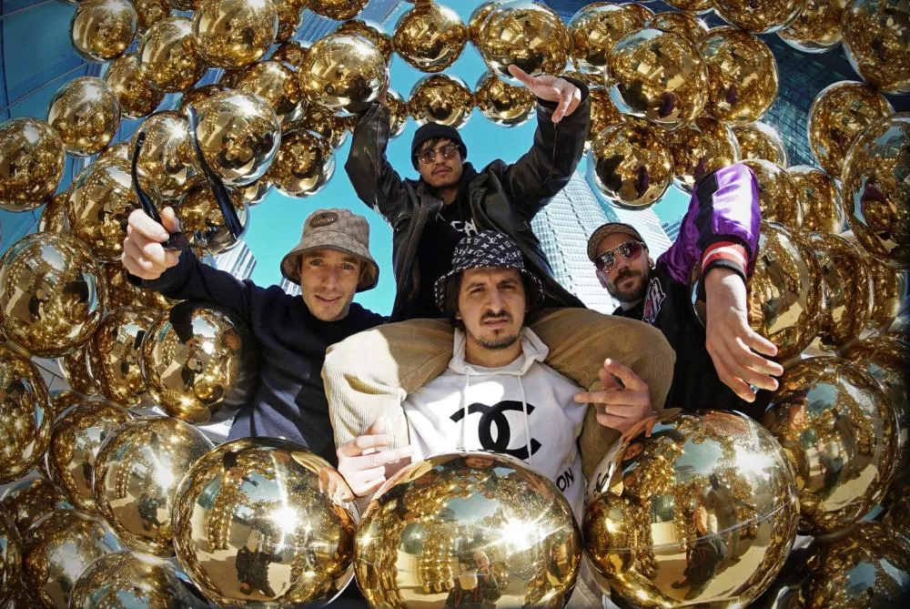 Illustration pour Contrefaçon signe un retour aciiiiid