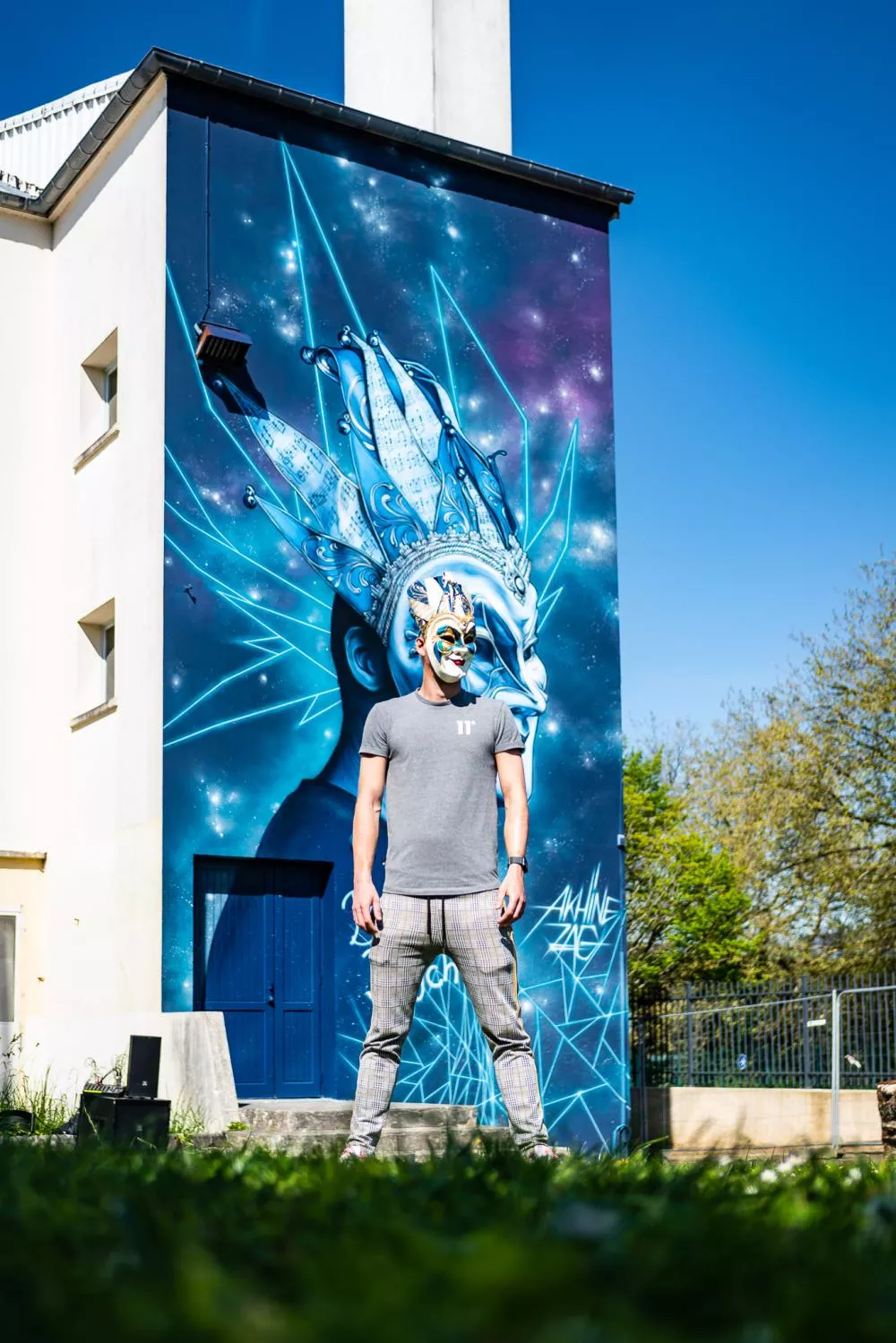 Illustration pour 2022.04.16 � JOUR 2 � PANORAMAS #25-2kFb-005