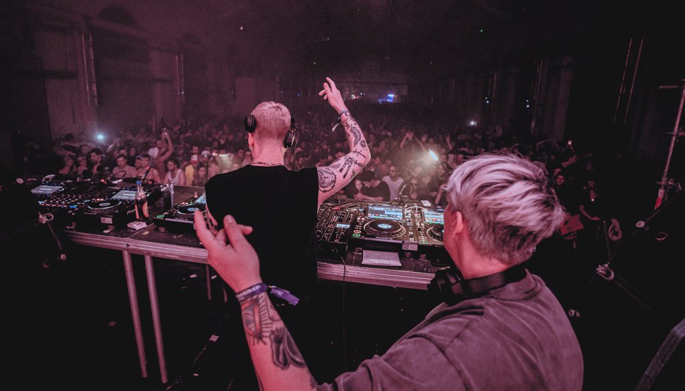 Illustration pour LIVE REPORT｜Positive Education, fête dantesque et adieu à la Cité du Design