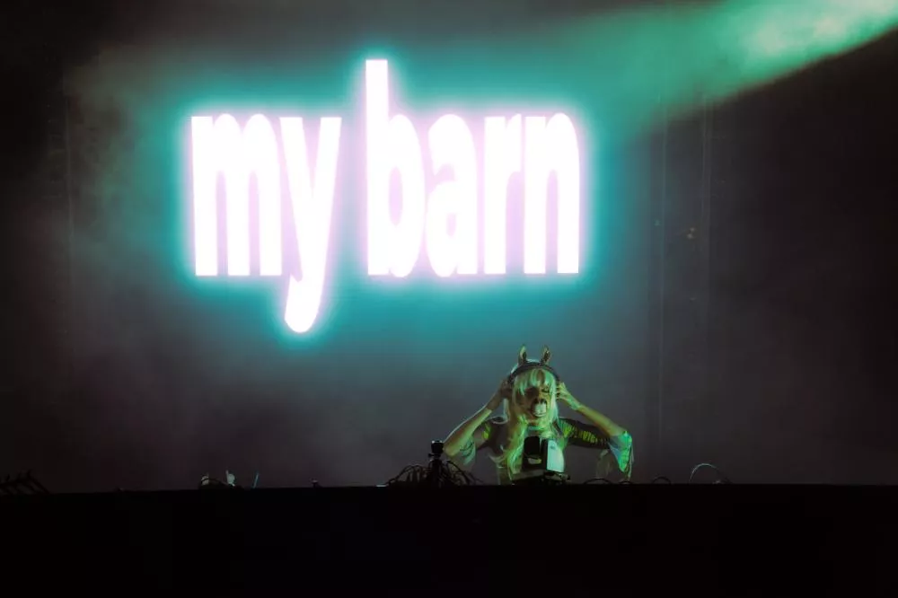 horsegiirL ©J.VONCK