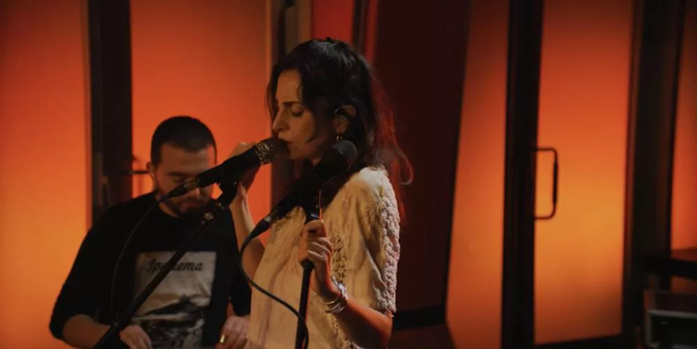 Yasmine Hamdan en live pour les sessions PIAS © DR