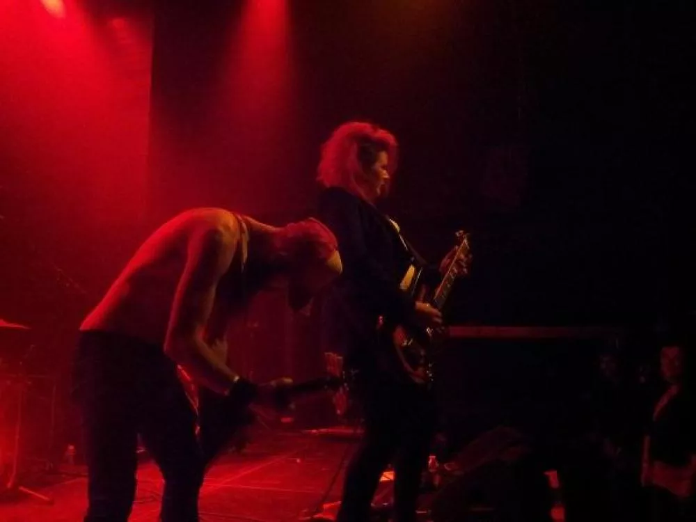 Illustration pour En direct de Dallas Frasca et Scarecrow au Petit Bain