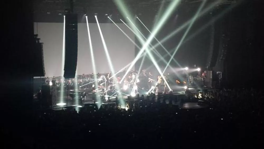 Illustration pour En direct de Woodkid au Zénith de Paris