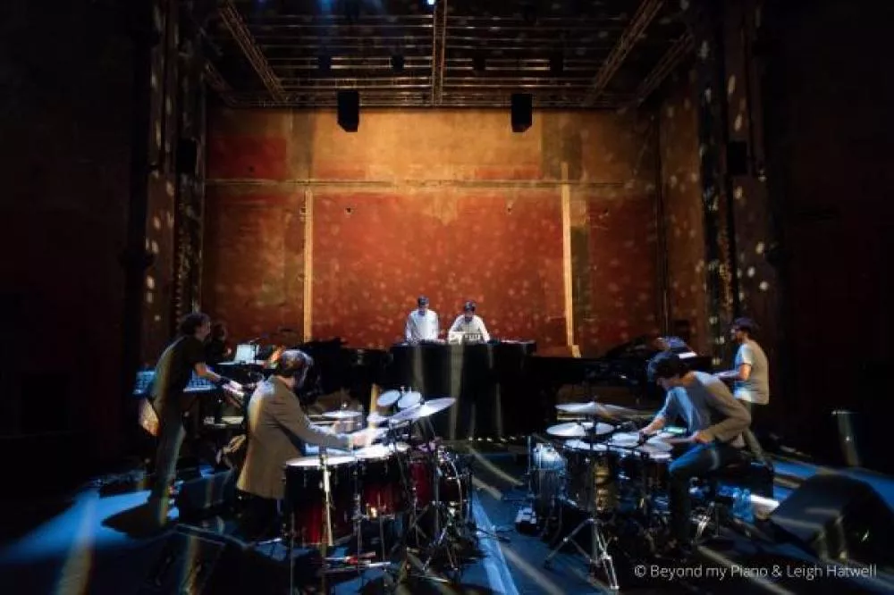 Illustration pour En direct de Aufgang VS Brandt Brauer Frick aux Bouffes du Nord