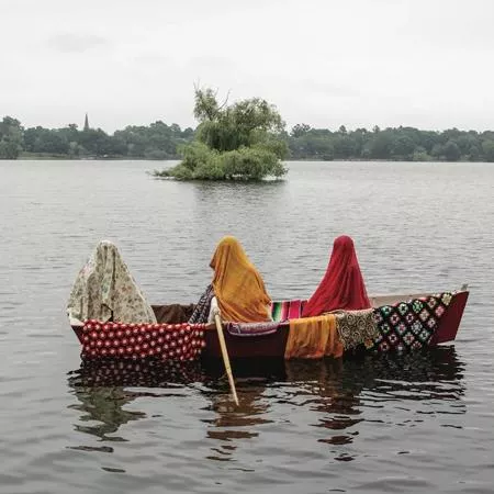 Illustration pour Chronique&nbsp;: Quilt – Held In Splendor