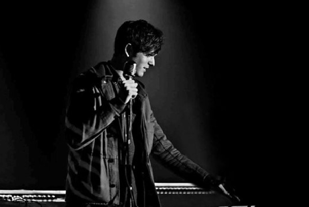 Illustration pour James Blake a balancé deux nouveaux morceaux sur BBC Radio 1