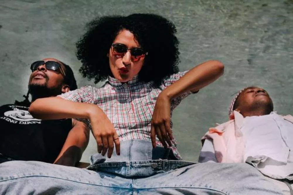 Illustration pour Coup de pouce&nbsp;: Batuk