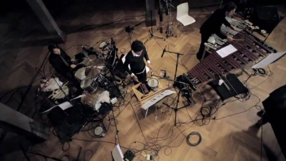 Illustration pour Exclu&nbsp;: Brandt Brauer Frick revient à la charge avec « Holy Night »