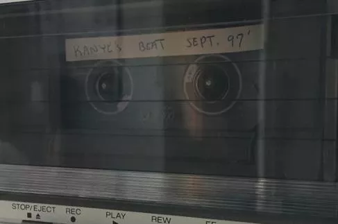 Illustration pour Quand Kanye West était producteur&nbsp;: une cassette pleine d&rsquo;inédits retrouvée sur Ebay