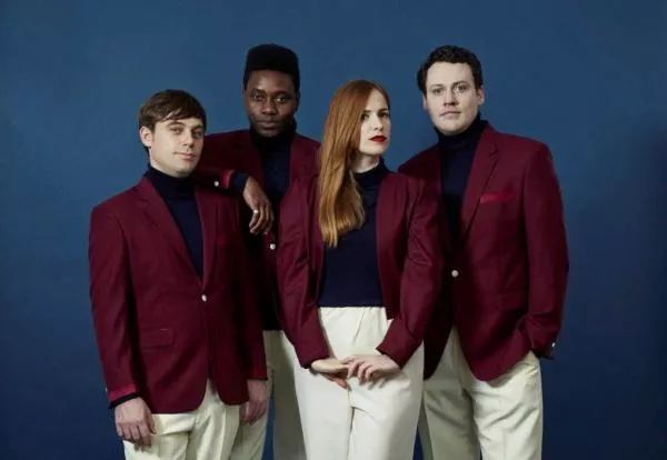 Illustration pour En écoute&nbsp;: Metronomy collabore avec Robyn sur son nouvel album