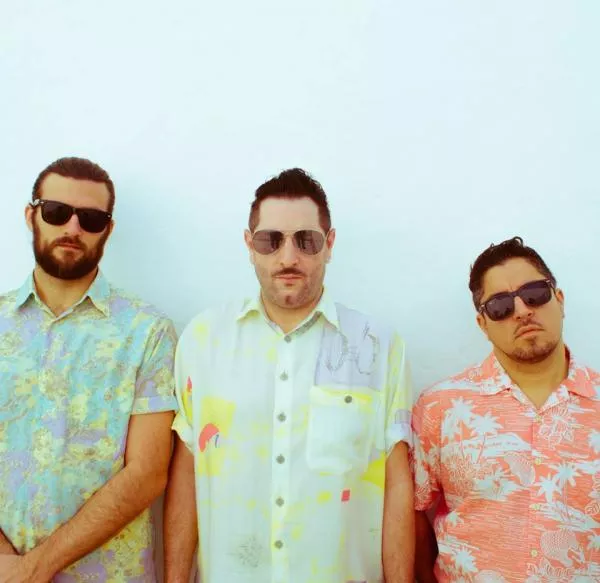 Illustration pour Exclu&nbsp;: PillowTalk remixe « Comfort You » de Set Mo