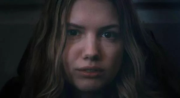 Illustration pour Mondkopf a composé la BO de l&rsquo;intrigant film « Bridgend » avec Hannah Murray