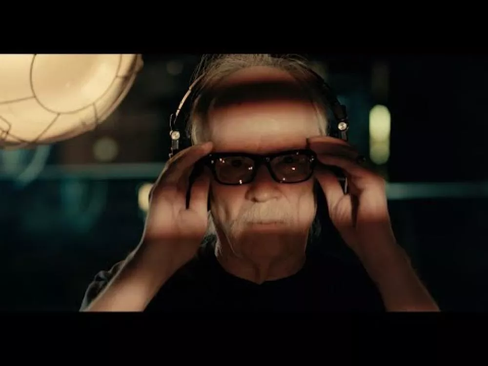 Illustration pour Clip&nbsp;: en studio avec John Carpenter