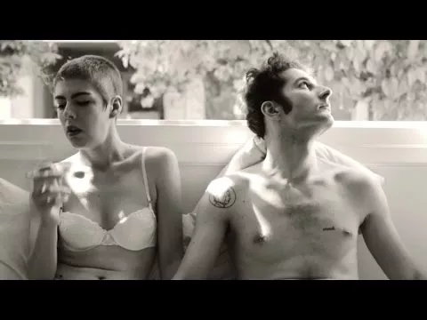 Illustration pour Exclu&nbsp;: « Sad Erection » par les Grecs de The Callas