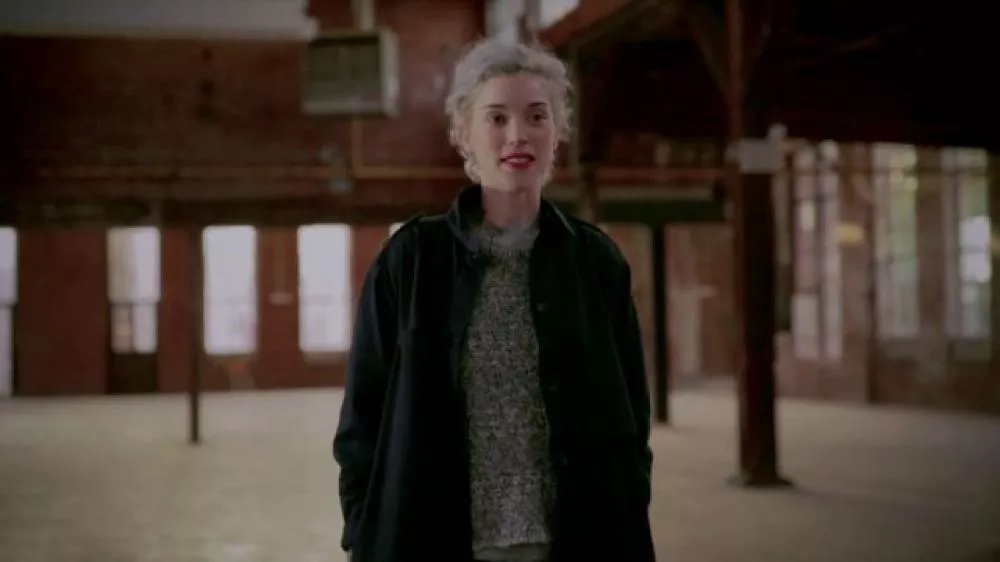 Illustration pour St. Vincent montre ses qualités footballistiques